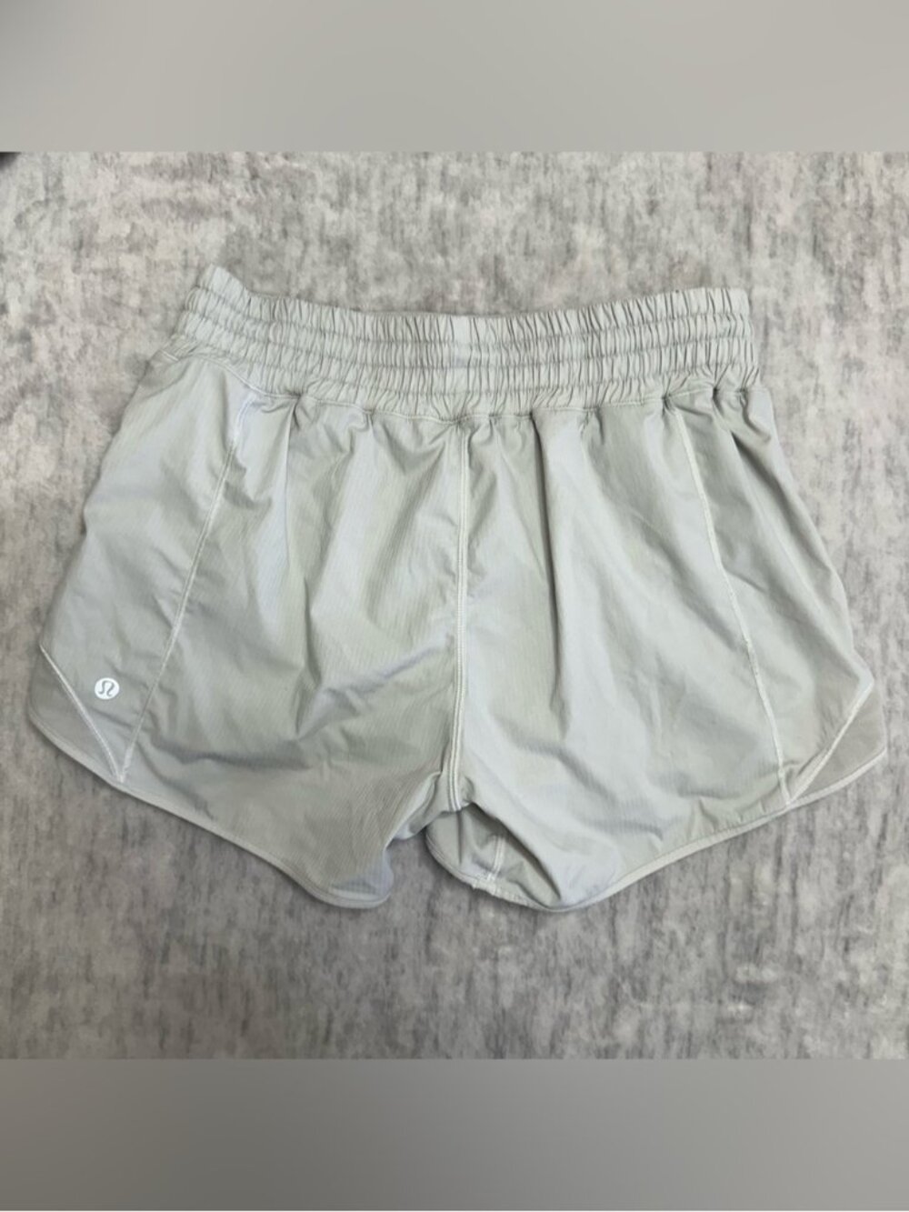 Lululemon Hotty Hot HR 4" Shorts
